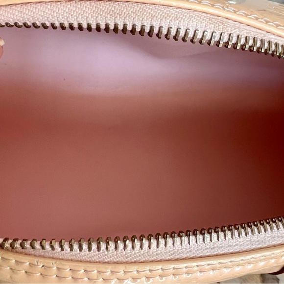 - Louis Vuitton Vernis Bedford Bag - Picture 3 of 15